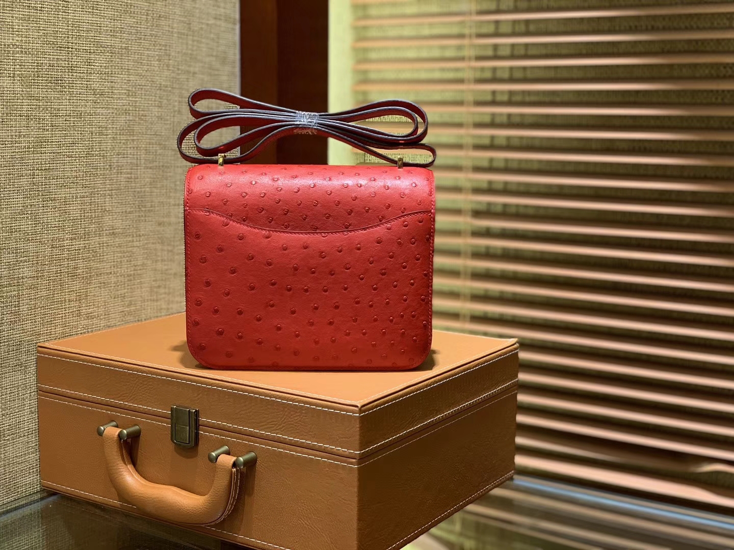 Hermès（爱马仕）Constance空姐包 新颜色 爱心红 鸵鸟皮 顶级全手工缝制 18cm