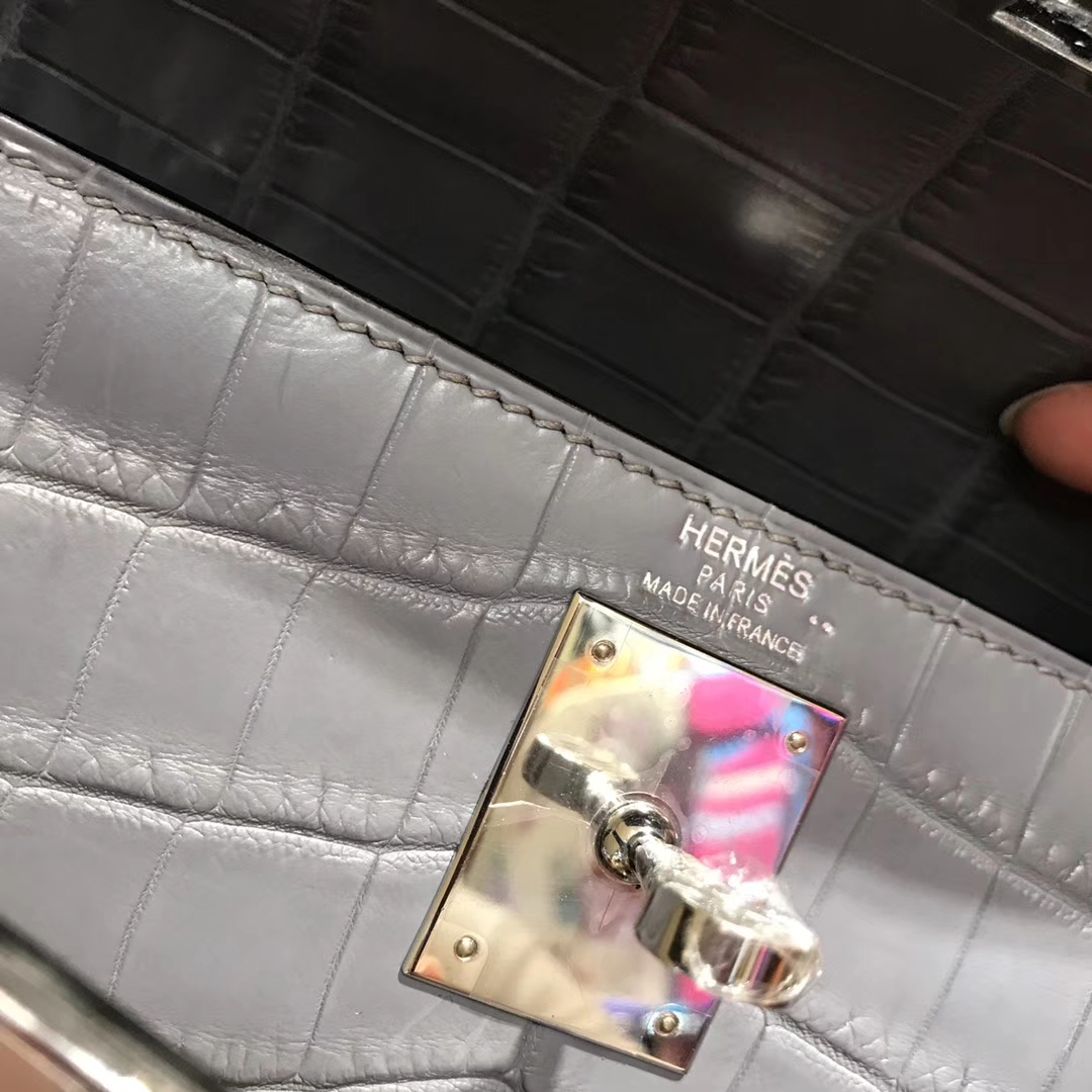 Hermès（爱马仕）Kelly 凯莉包 巴黎灰 尼罗雾面 一级鳄鱼皮 顶级全手工缝制 银扣 28cm