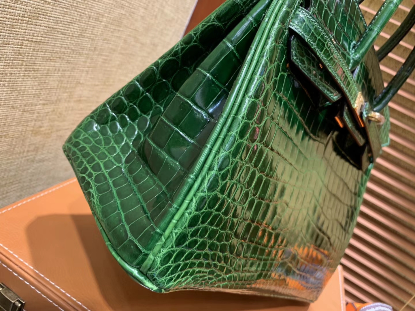 Hermès（爱马仕）Birkin铂金包 祖母绿一级皮 尼罗鳄鱼 进口原料 顶级手缝工艺 25cm