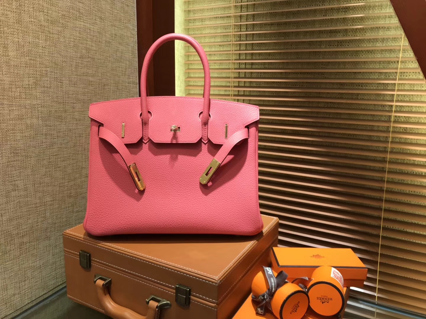 Hermès（爱马仕）Birkin铂金包 唇膏粉 德国进口小牛皮 顶级品质全手工缝制 金扣 30cm
