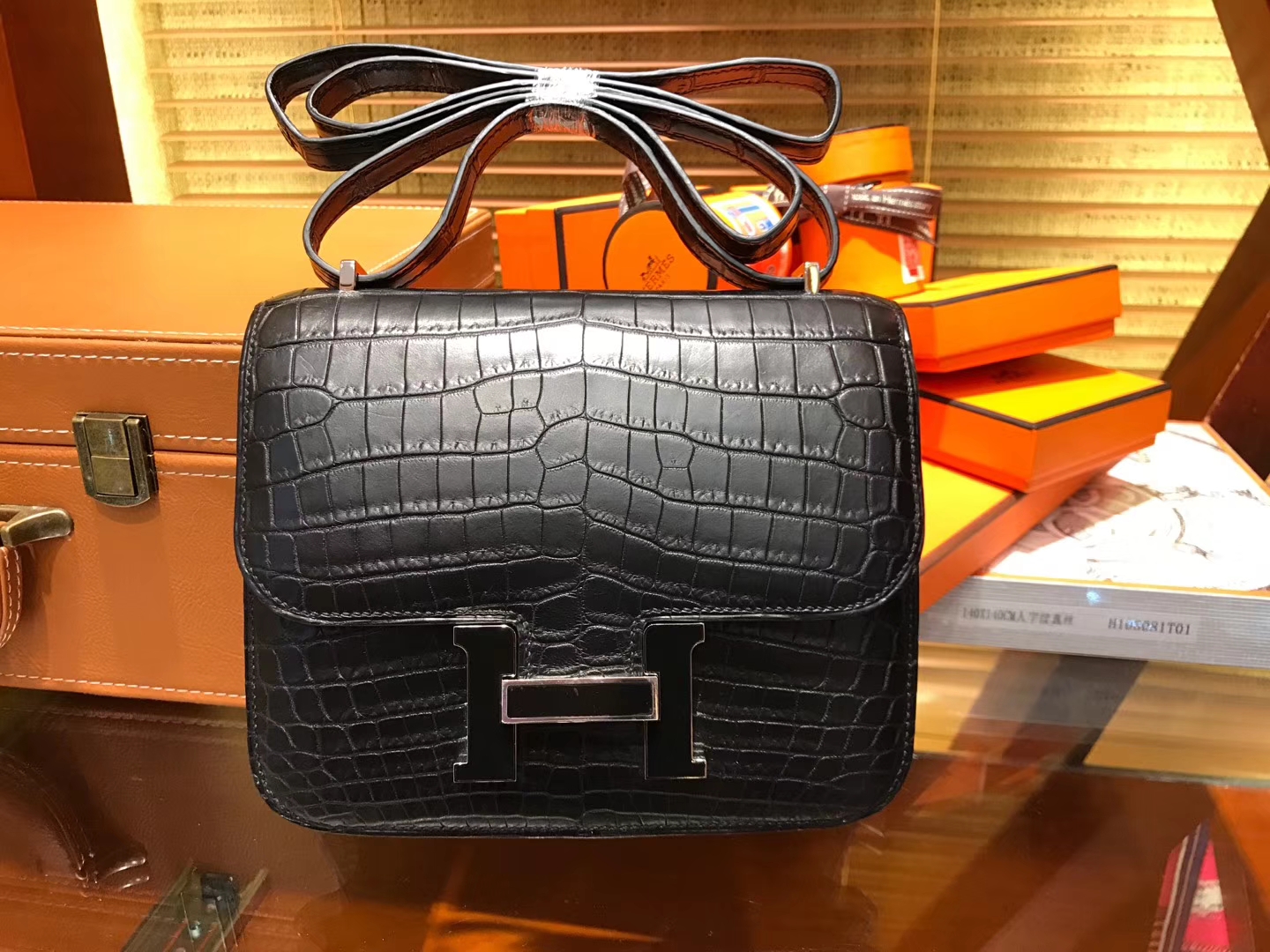 Hermès（爱马仕）Constance空姐包 黑珐琅扣 一级尼罗雾面 鳄鱼皮 顶级手工 18cm