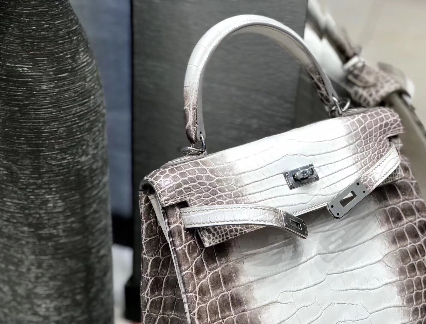 Hermès（爱马仕）Kelly 凯莉包 喜马拉雅 特级鳄鱼皮 全手工缝制 银扣 25cm