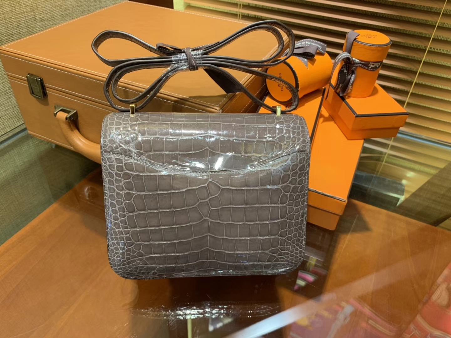 Hermès（爱马仕）Constance空姐包 大象灰 一级 美洲 鳄鱼皮 臻品级别 金扣 18cm