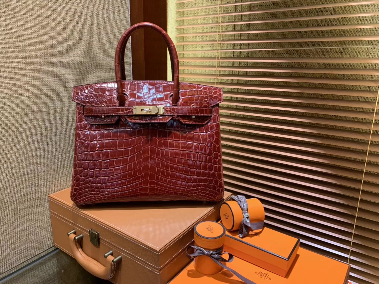 Hermès（爱马仕）Birkin铂金包 板栗棕 一级皮 尼罗鳄鱼 进口原料 顶级手缝工艺 30cm