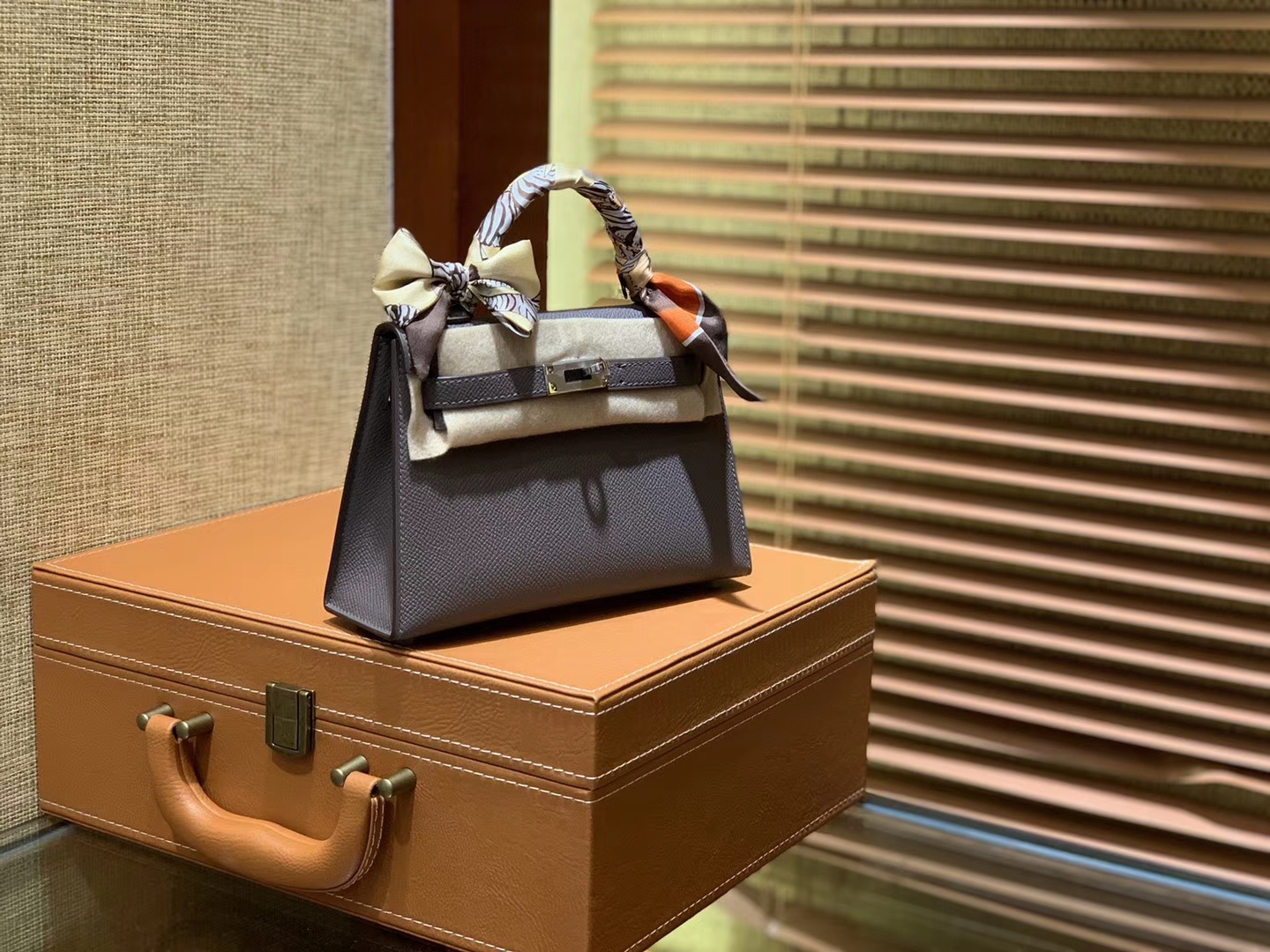Hermès（爱马仕）MiniKelly 迷你凯莉 锡器灰 德国掌纹牛皮 原版蜜蜡 全手工缝制 2代 19cm