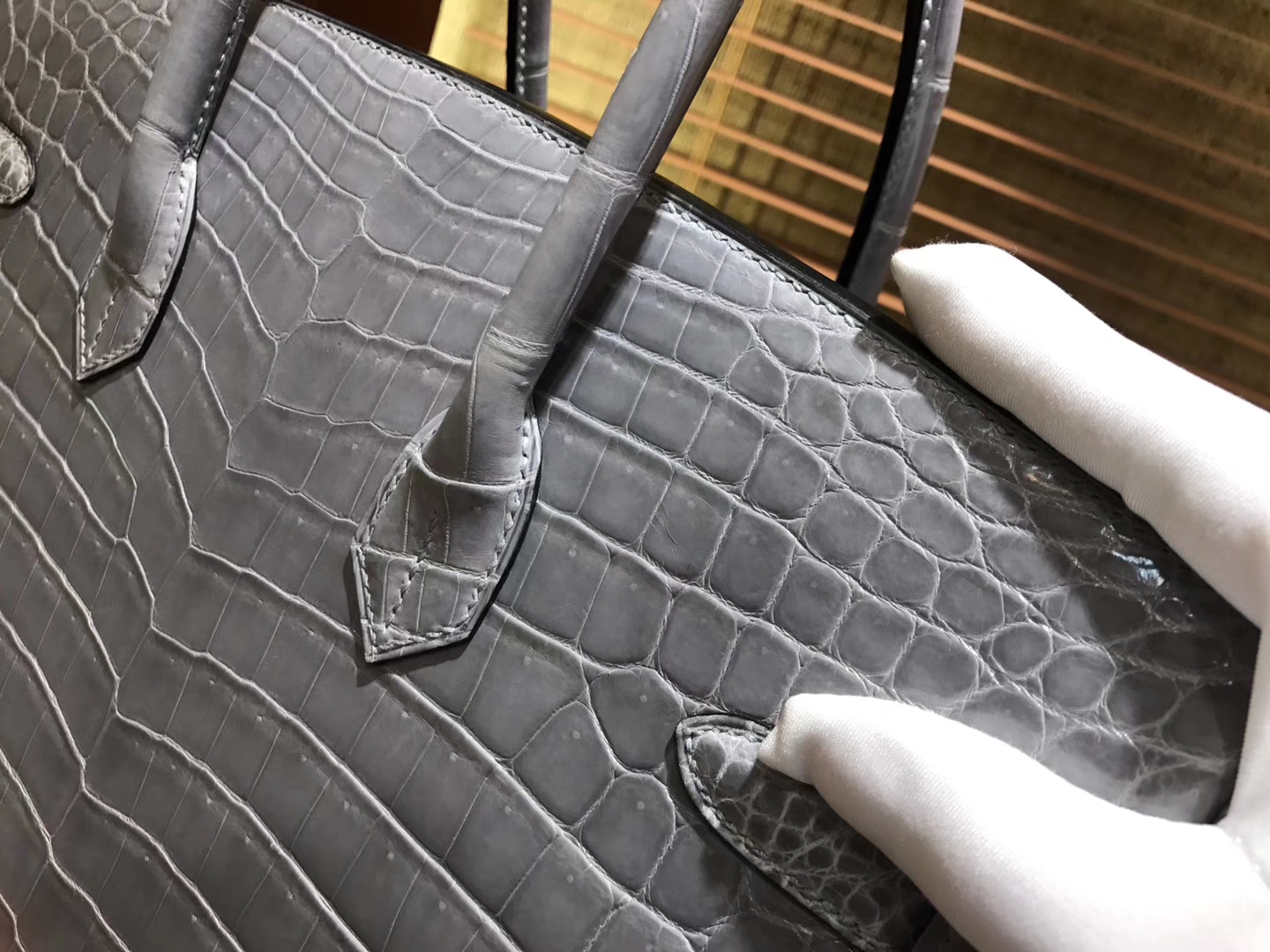 Hermès（爱马仕）Birkin铂金包 斑鸠灰 美洲鳄鱼 方块 进口原料 顶级手缝工艺 银扣 35cm