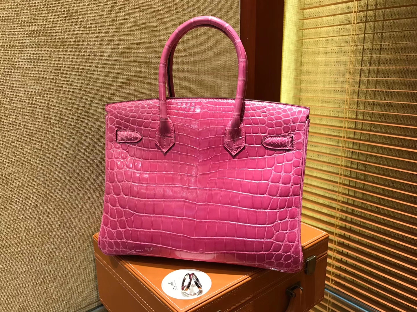 Hermès（爱马仕）Birkin铂金包 桃红色 一级皮 尼罗鳄鱼 进口原料 顶级手缝工艺 30cm