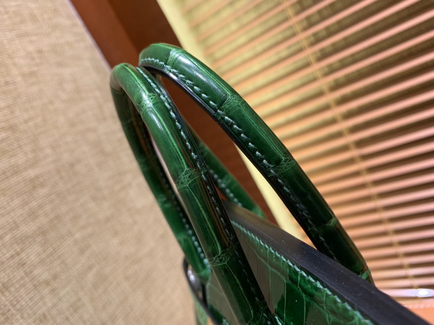 Hermès（爱马仕）Birkin铂金包 祖母绿一级皮 尼罗鳄鱼 进口原料 顶级手缝工艺 25cm