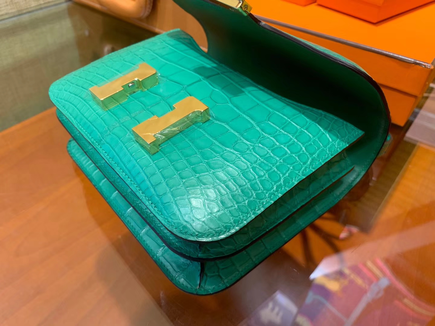 Hermès（爱马仕）Constance空姐包 湖水绿 一级尼罗雾面 鳄鱼皮 顶级手工 金扣 18cm