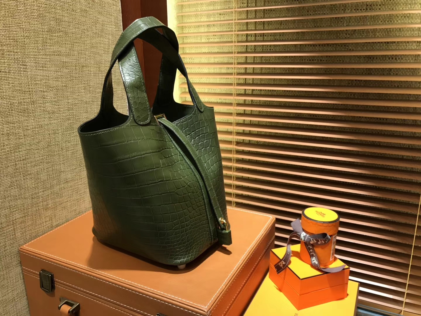 Hermès（爱马仕）Picotin 菜篮子 鳄鱼皮 橄榄绿 全手工缝制 18cm