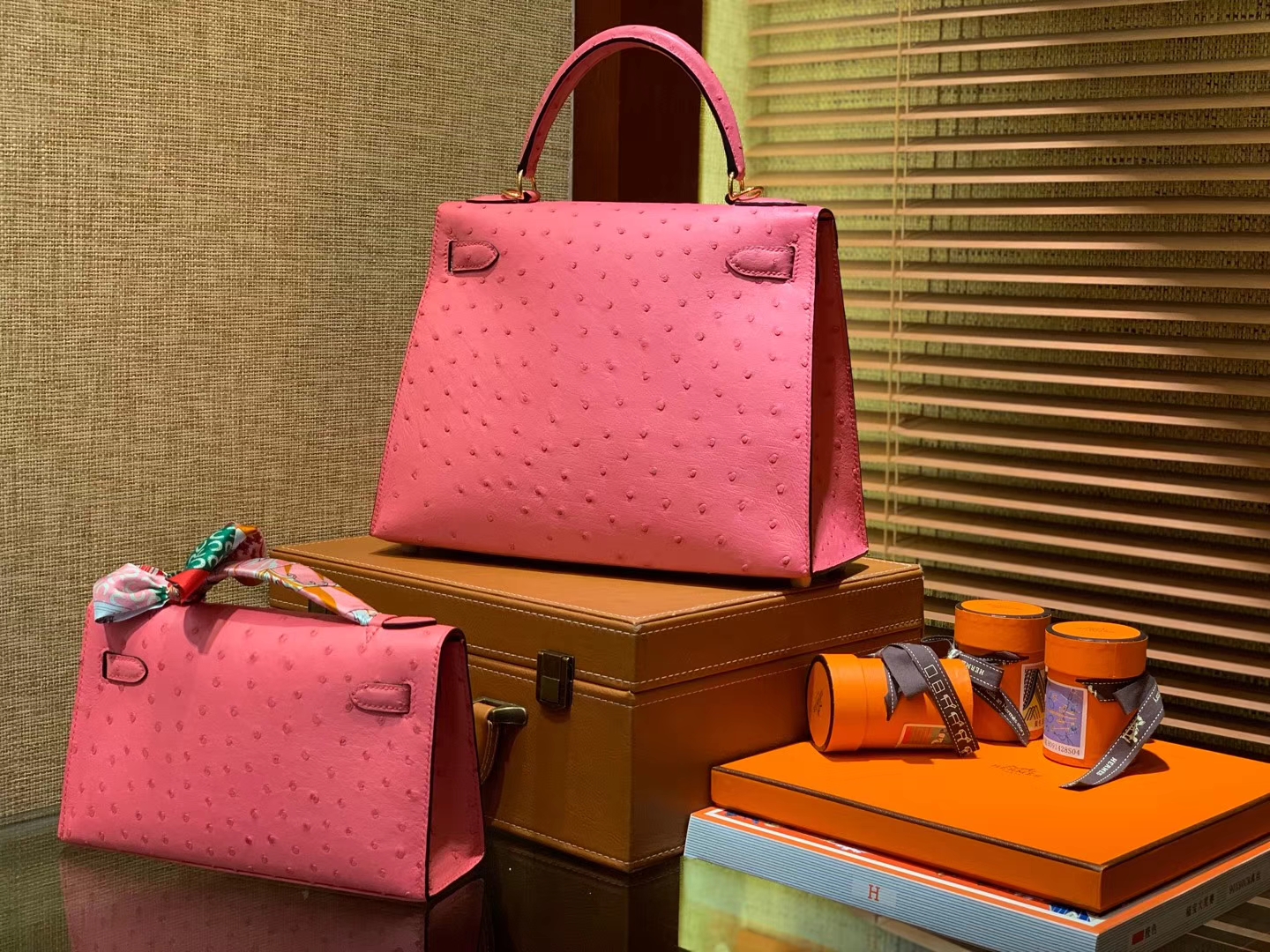 Hermès（爱马仕）MiniKelly 迷你凯莉 粉色 进口鸵鸟皮 顶级手缝工艺 金扣 22cm