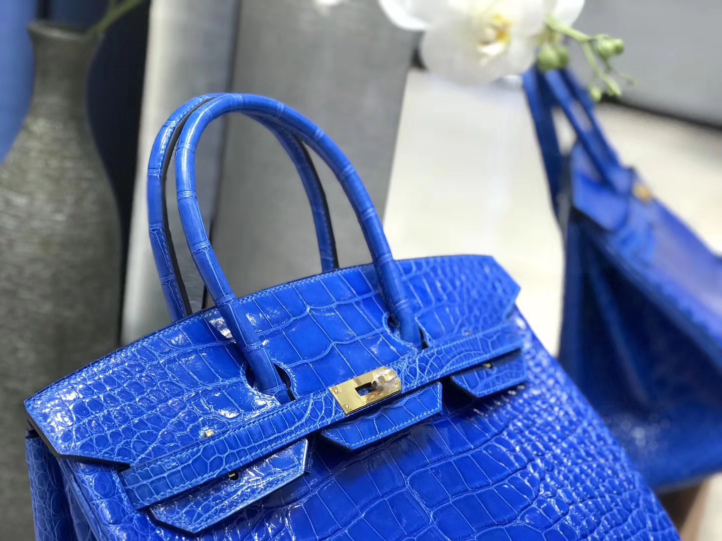 Hermès（爱马仕） Birkin铂金包 电光蓝 亮面美洲鳄鱼皮 金扣 35cm