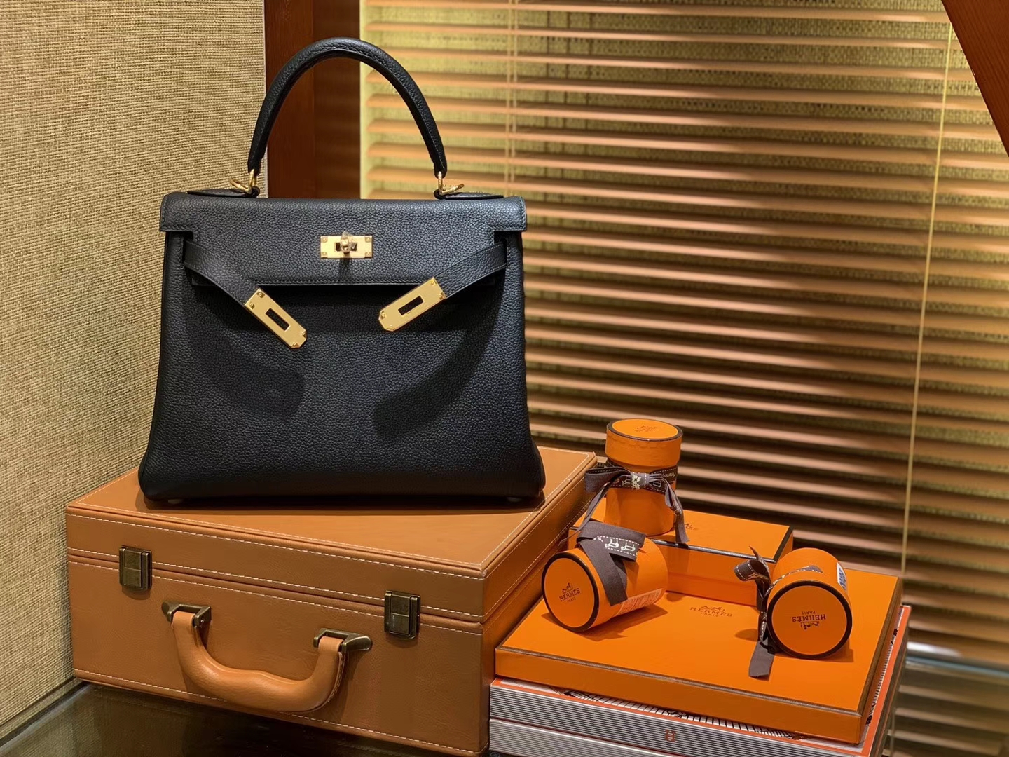 Hermès（爱马仕）Kelly凯莉包 togo小牛皮 松柏绿 进口原料 原版蜜蜡线 金扣 28cm