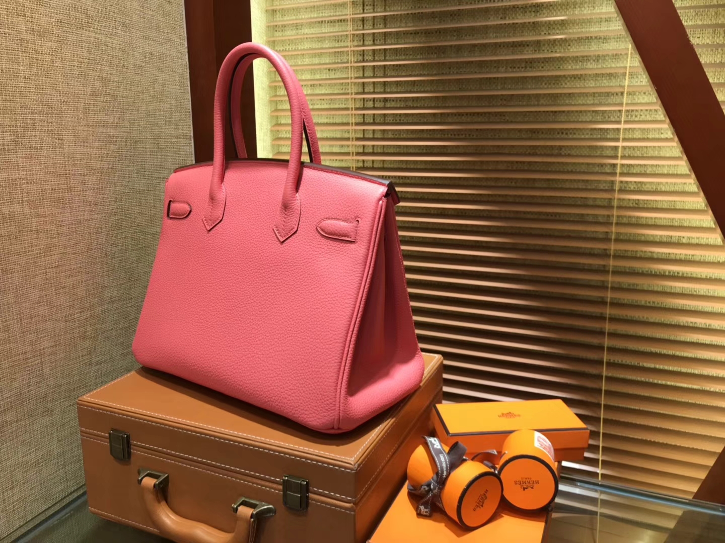 Hermès（爱马仕）Birkin铂金包 唇膏粉 德国进口小牛皮 顶级品质全手工缝制 金扣 30cm