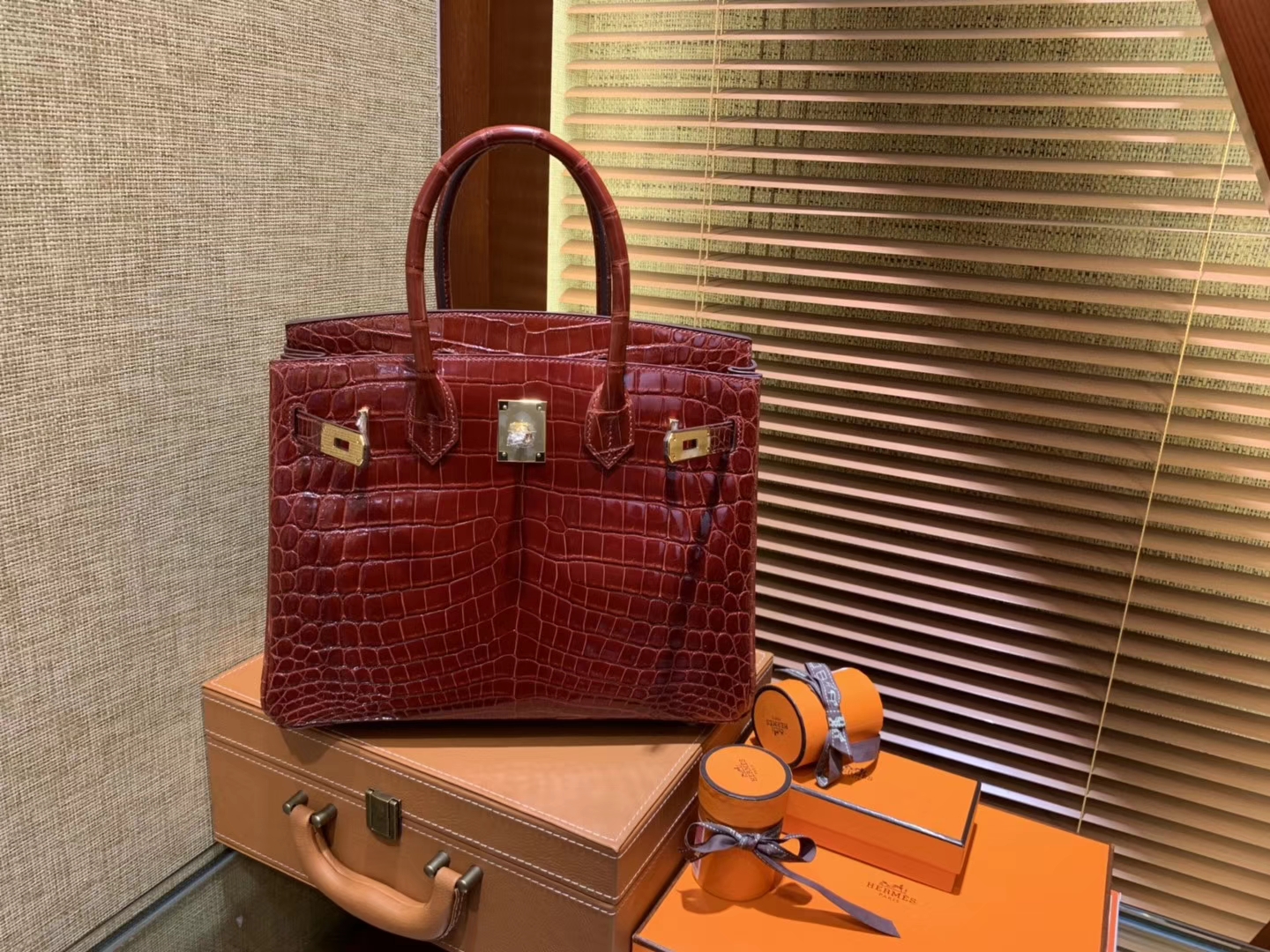 Hermès（爱马仕）Birkin铂金包 板栗棕 一级皮 尼罗鳄鱼 进口原料 顶级手缝工艺 30cm