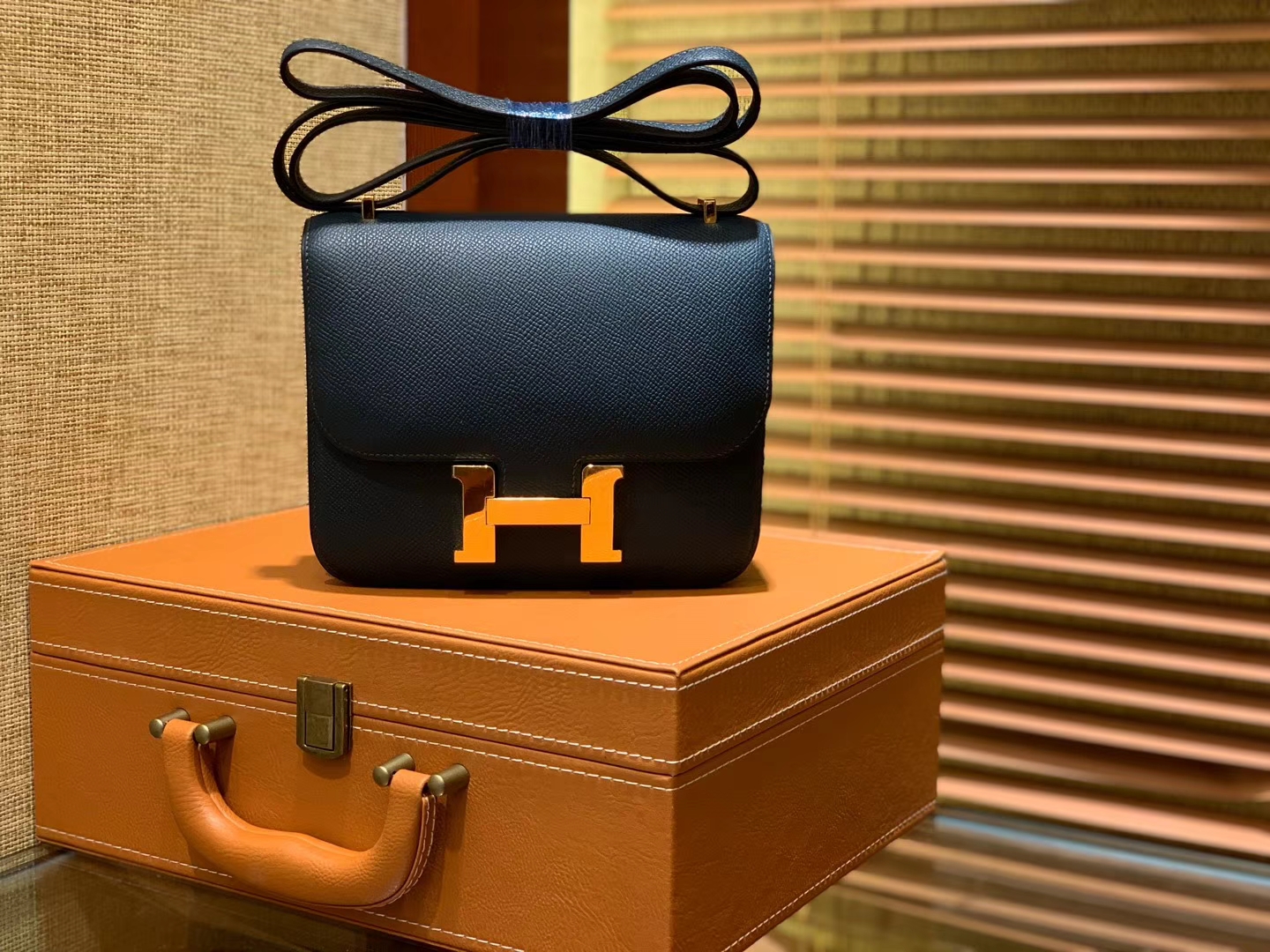 Hermès（爱马仕）Constance空姐包 新色 松柏绿 顶级全手工缝制 金扣 18cm