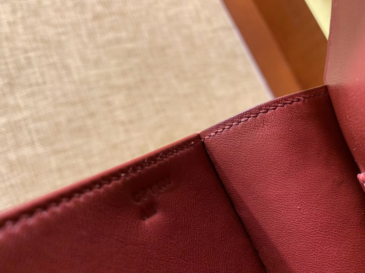 Hermès（爱马仕）Constance 18cm 石榴红 南非进口鸵鸟 KK级别 顶级全手工 金扣