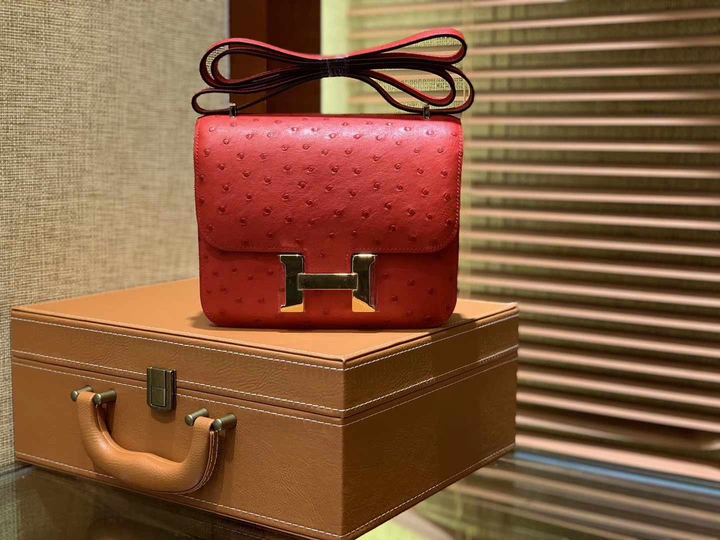Hermès（爱马仕）Constance空姐包 新颜色 爱心红 鸵鸟皮 顶级全手工缝制 18cm