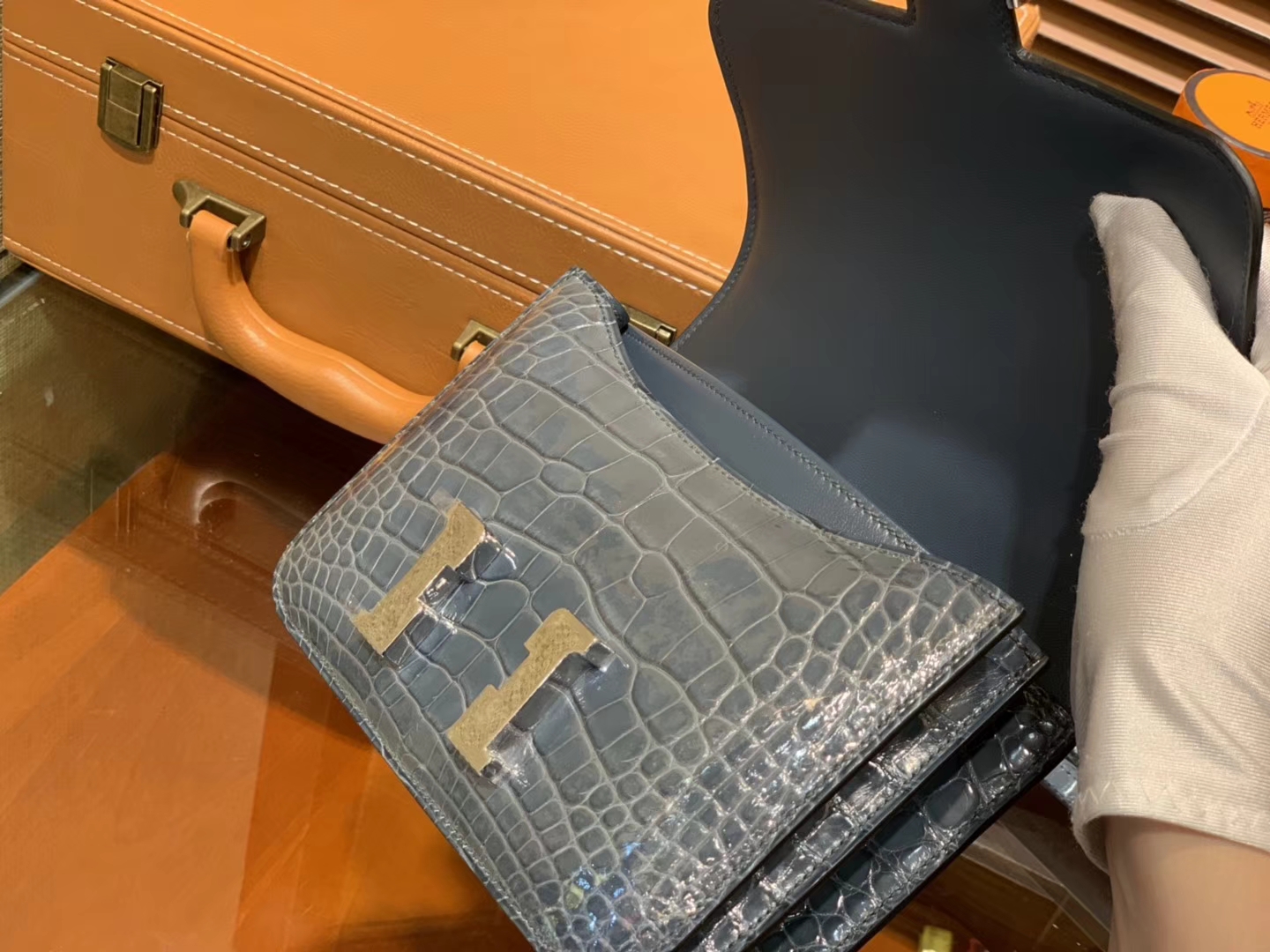 Hermès（爱马仕）Constance空姐包 牛仔蓝 一级 尼罗 鳄鱼皮 臻品级别 金扣 18cm