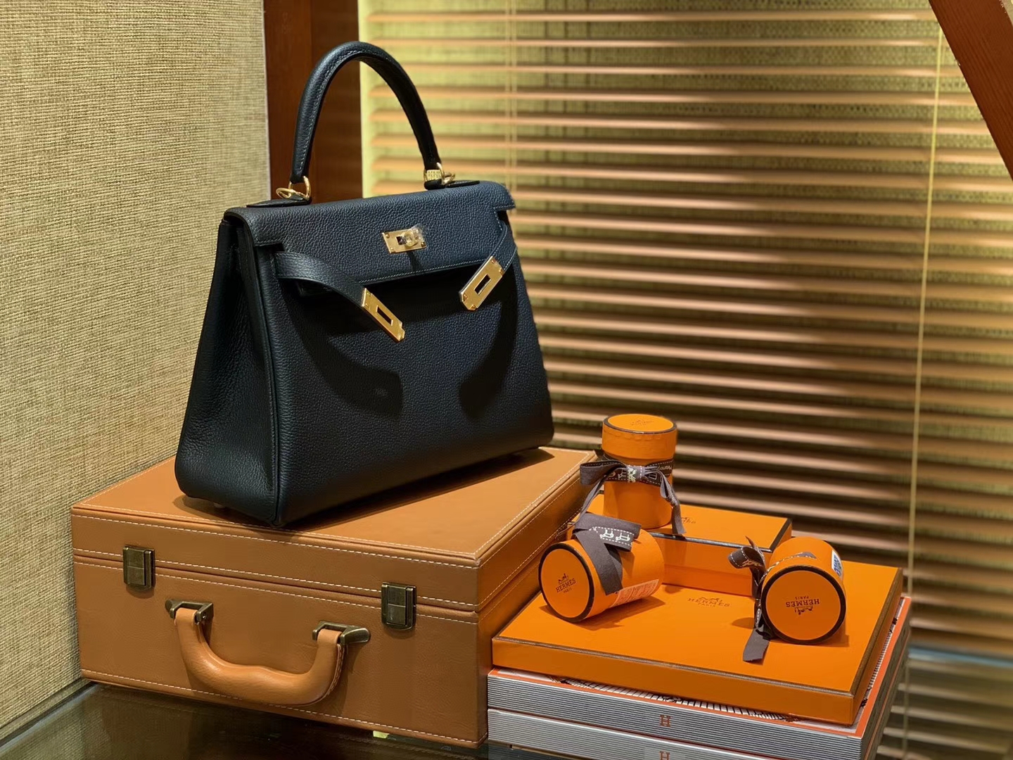 Hermès（爱马仕）Kelly凯莉包 togo小牛皮 松柏绿 进口原料 原版蜜蜡线 金扣 28cm