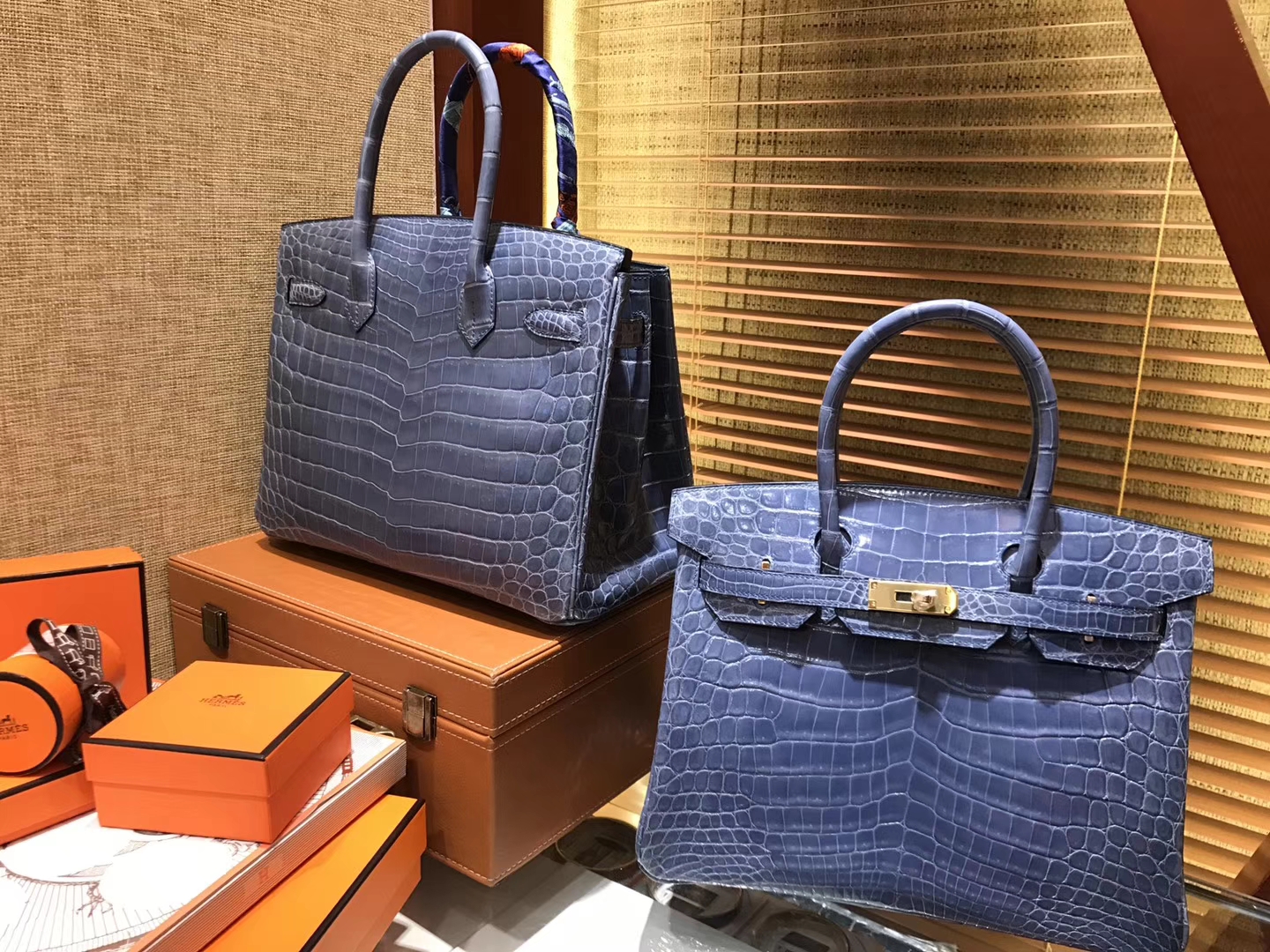 Hermès（爱马仕）Birkin 牛仔蓝 一级尼罗鳄鱼皮 顶级工艺全手工制作 30cm