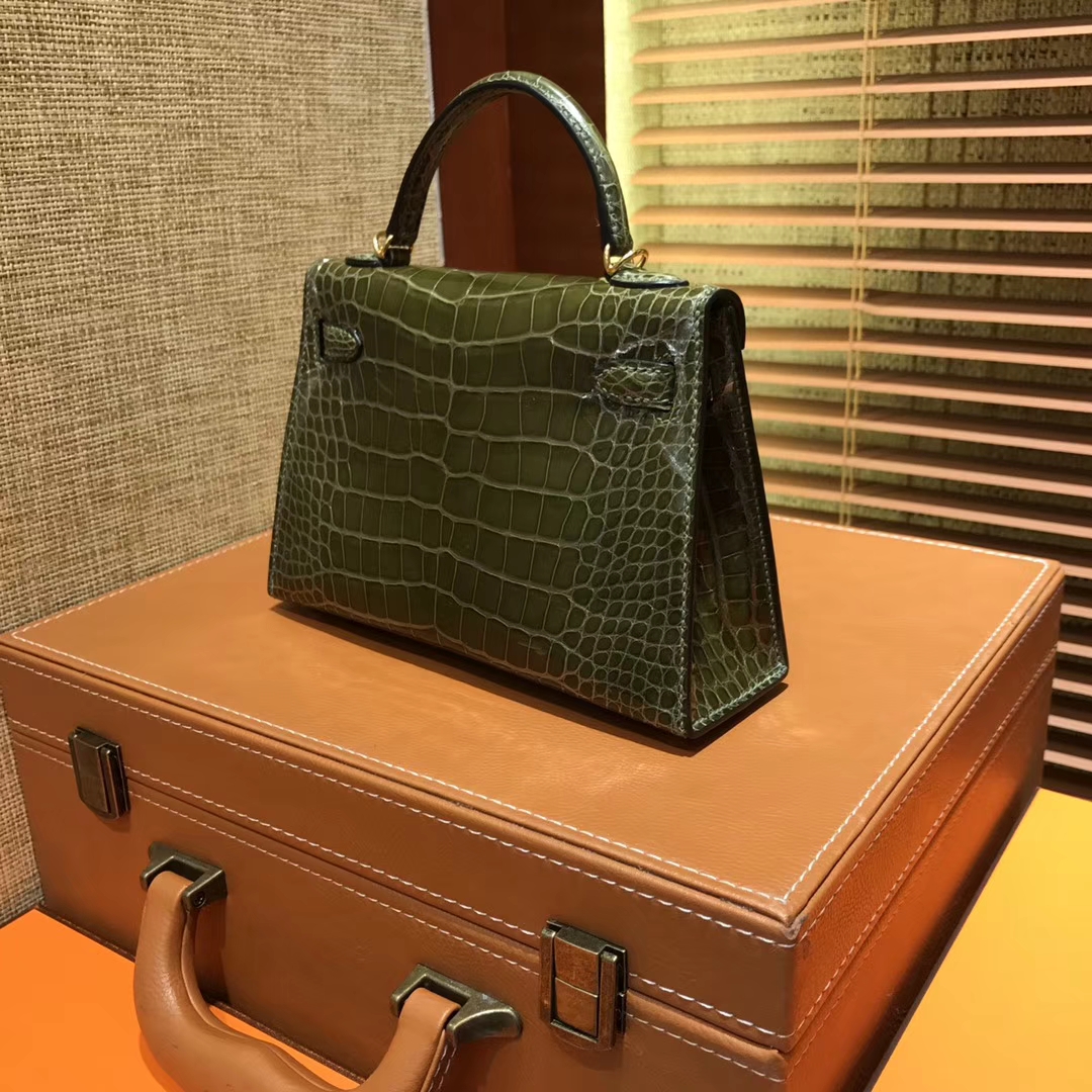 Hermès（爱马仕）MiniKelly 迷你凯莉 橄榄绿 一级美洲鳄鱼皮 顶级手缝蜡线 金扣 19cm 2代