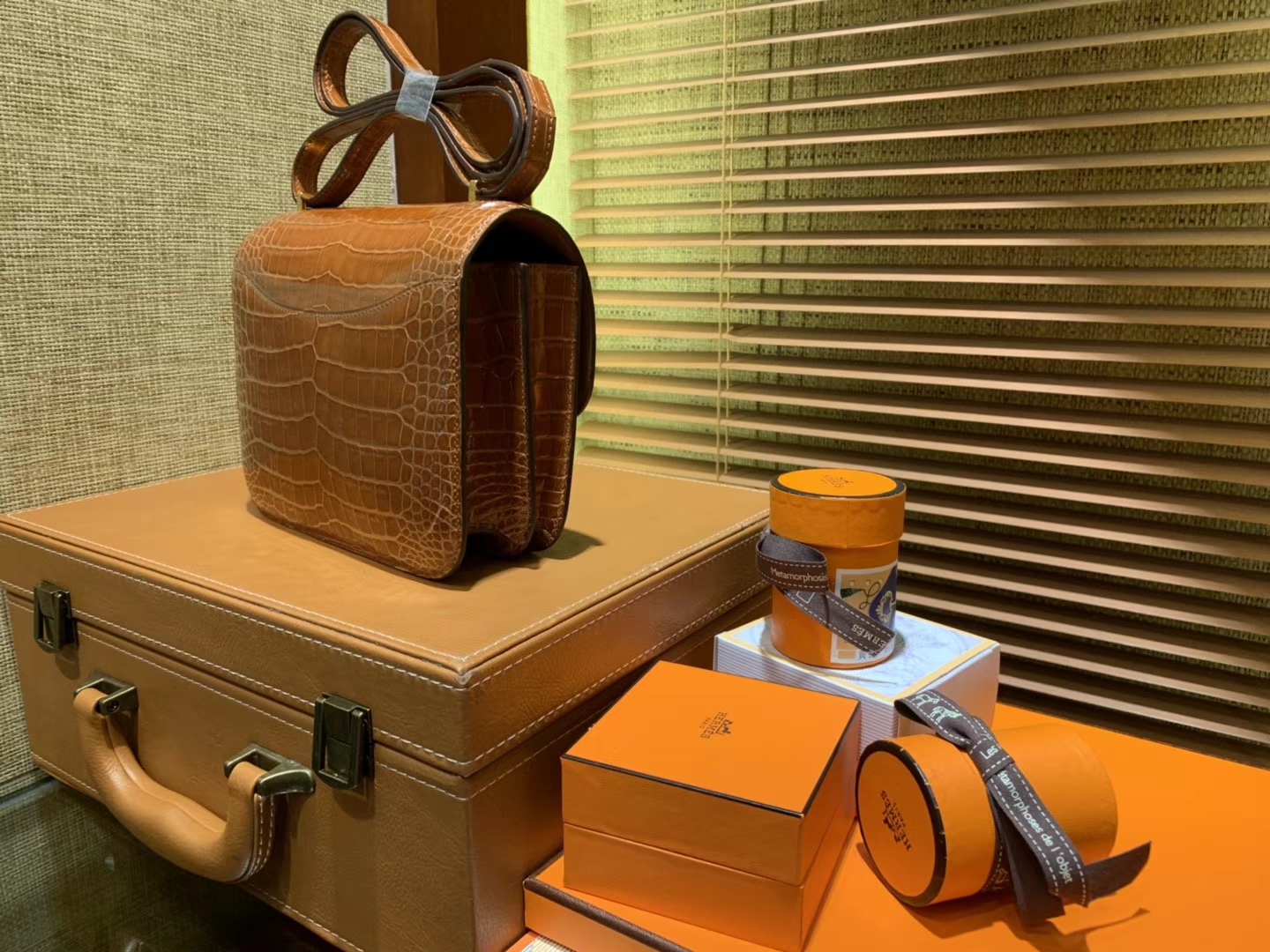 Hermès（爱马仕）Constance空姐包 板栗粽 一级 美洲 鳄鱼皮 臻品级别 金扣 18cm