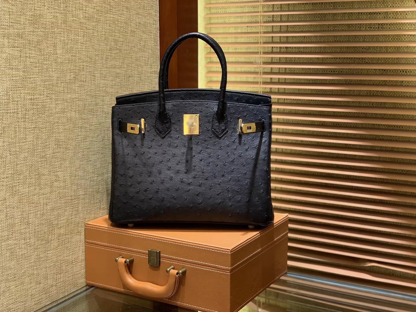 Hermès（爱马仕）Birkin 30cm 经典黑 南非进口鸵鸟皮 顶级手缝工艺 金扣