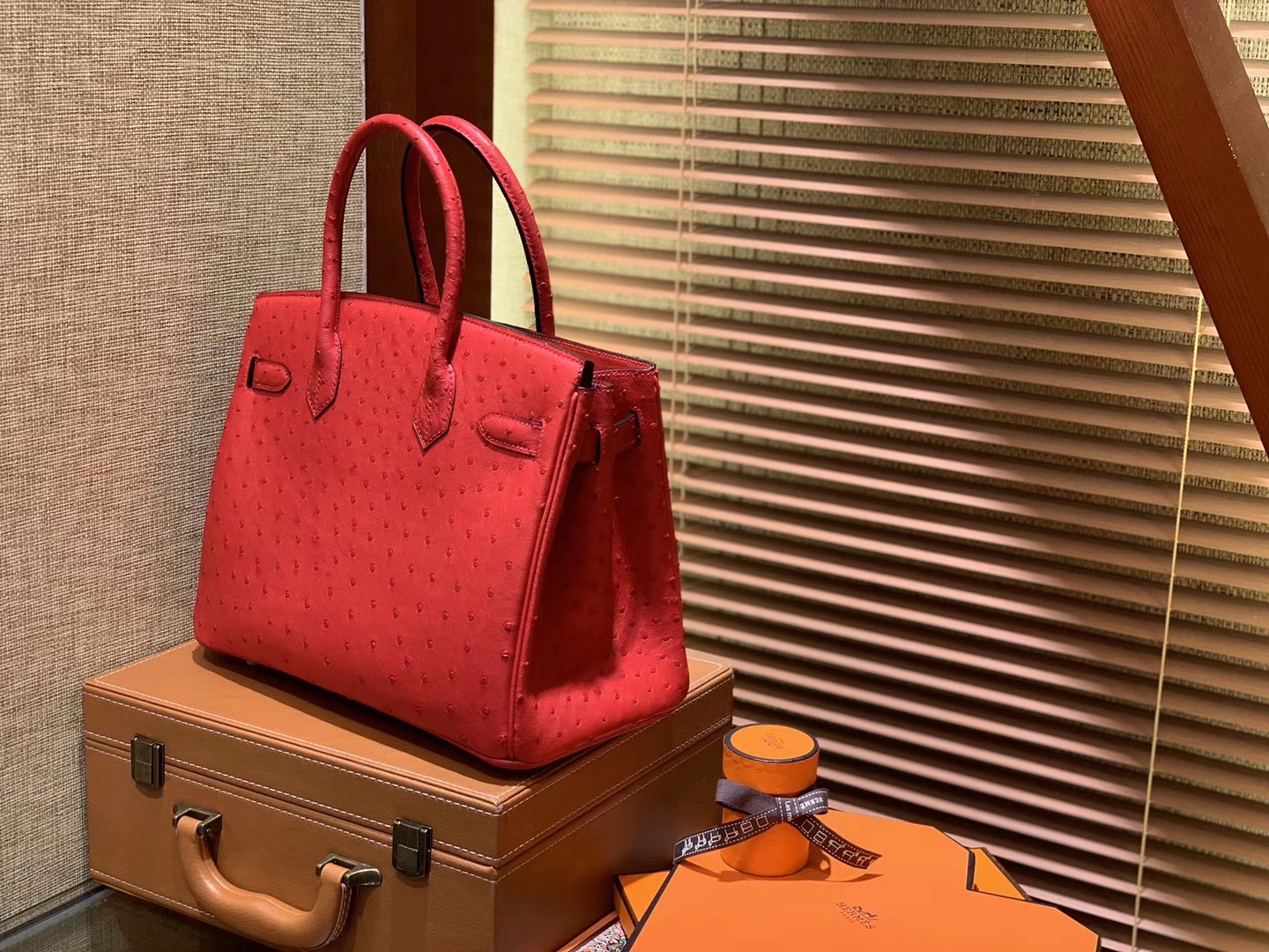 Hermès（爱马仕）Birkin铂金包 大红色 南非进口鸵鸟皮 KK级别 匠心打造 30cm