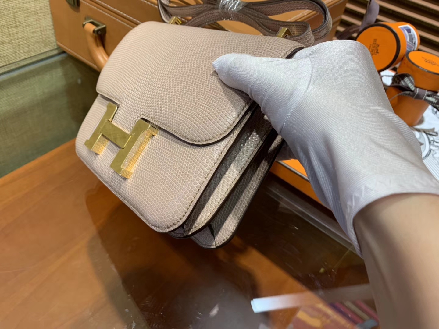 Hermès（爱马仕）Constance空姐包 裸色 蜥蜴皮 顶级全手工缝制 金扣 18cm