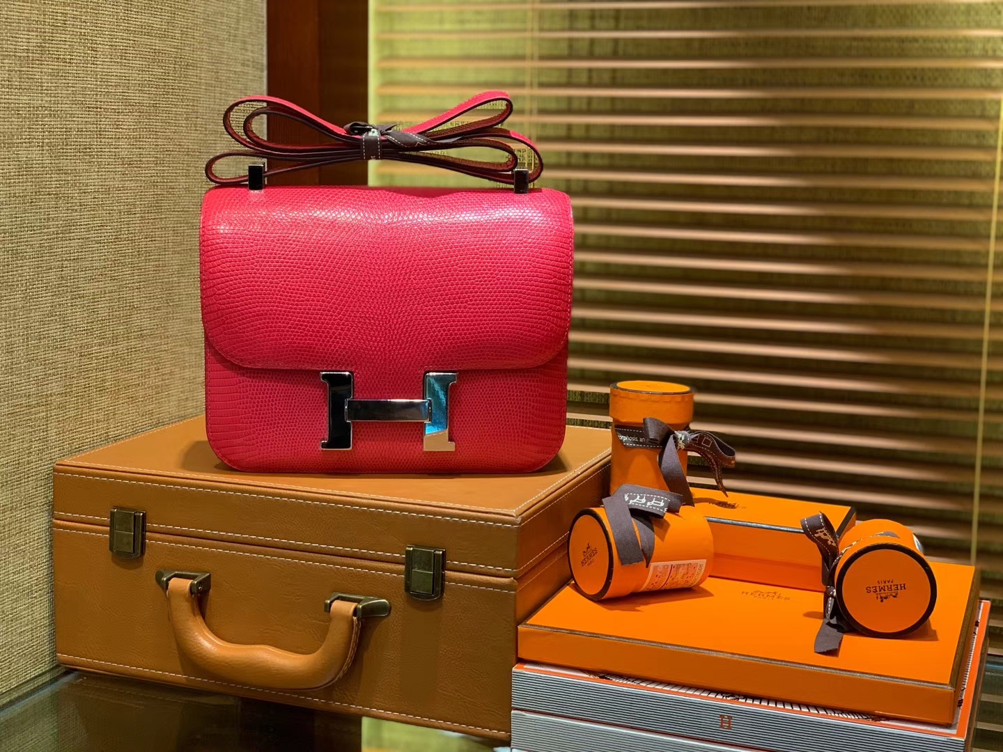 Hermès（爱马仕）Constance 23cm 桃红色 蜥蜴皮 顶级手缝工艺 银扣