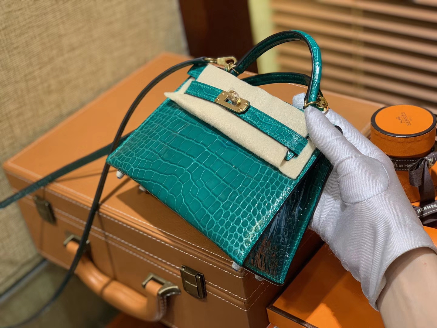Hermès（爱马仕）Mini Kelly 祖母绿 一级美洲鳄鱼皮 全手工缝制 臻品级别 金扣 19cm 2代
