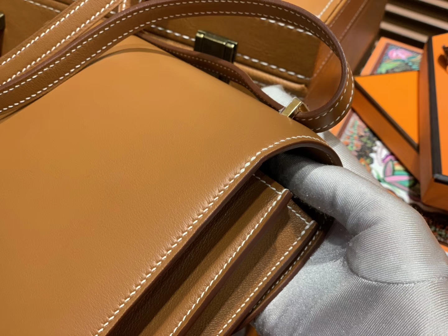 Hermès（爱马仕）Constance 18cm 金棕色 Swift 牛皮 德国进口原料 鳄鱼工序 臻品级别