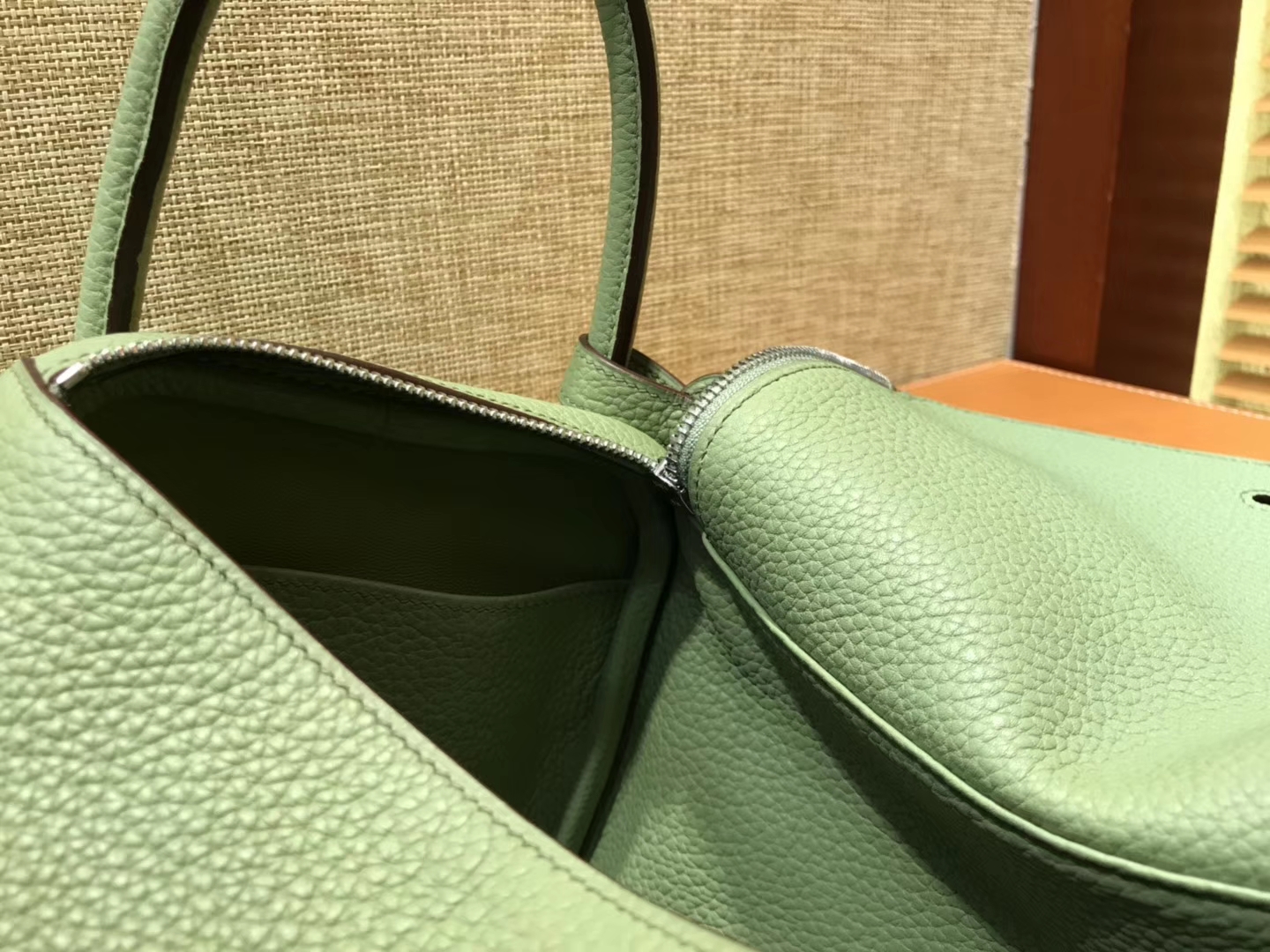 Hermès（爱马仕）Lindy琳迪包 抹茶绿 德国进口togo牛皮 全手工缝制 银扣 30cm