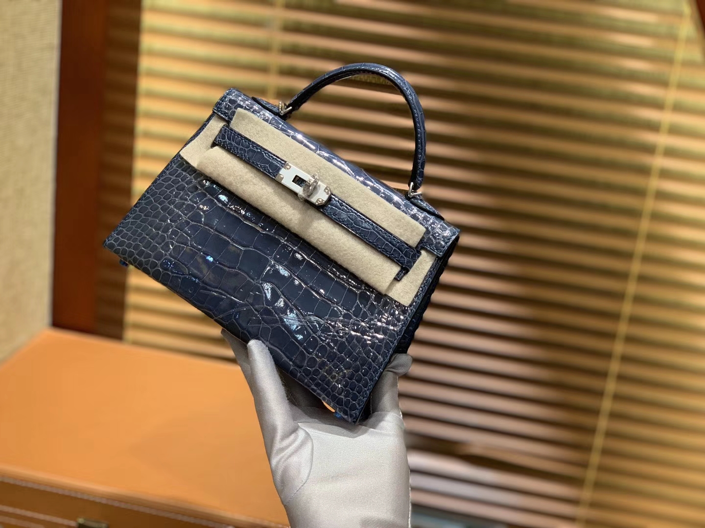 Hermès（爱马仕）Mini Kelly 迷你凯莉 藏蓝色 一级美洲鳄鱼皮 全手工缝制 臻品级别 银扣 19cm 2代