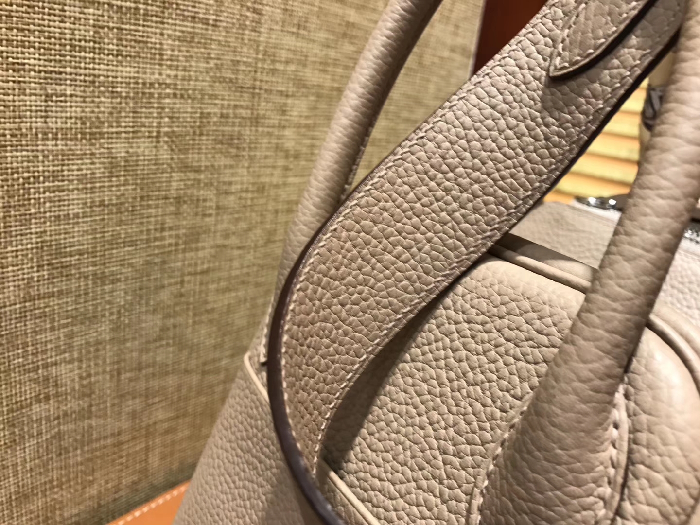 Hermès（爱马仕）Lindy琳迪包 风衣灰 德国进口togo牛皮 全手工缝制 银扣 30cm