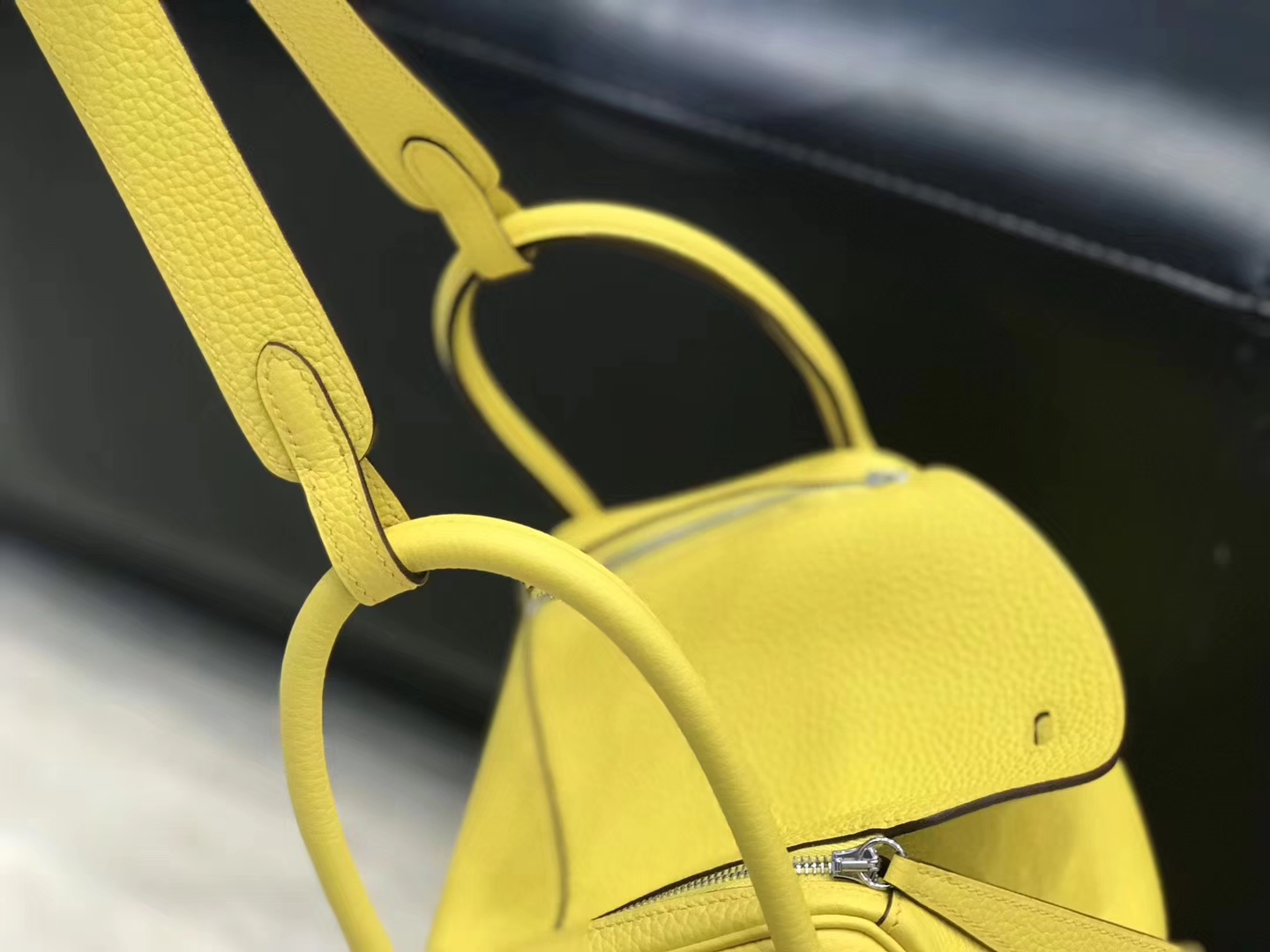 Hermès（爱马仕）Lindy琳迪包 那不勒斯黄 德国进口togo牛皮 蜡线全手工缝制 26cm