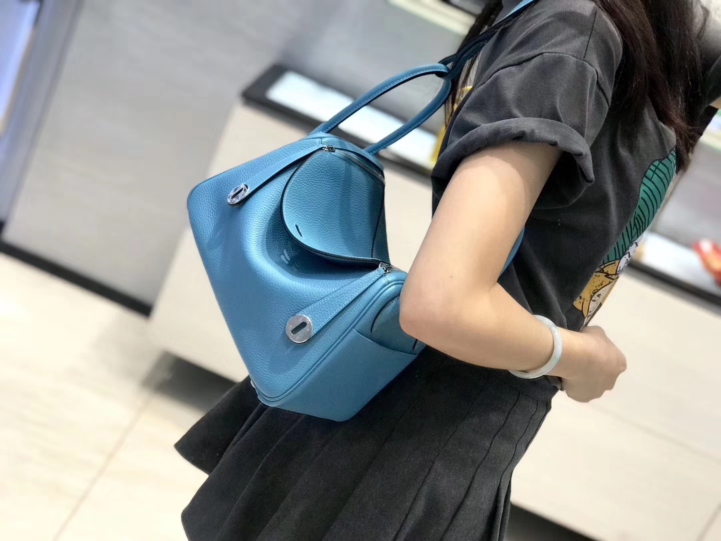 Hermès（爱马仕）Lindy琳迪包 北方蓝 德国进口togo牛皮 蜡线全手工缝制 26cm