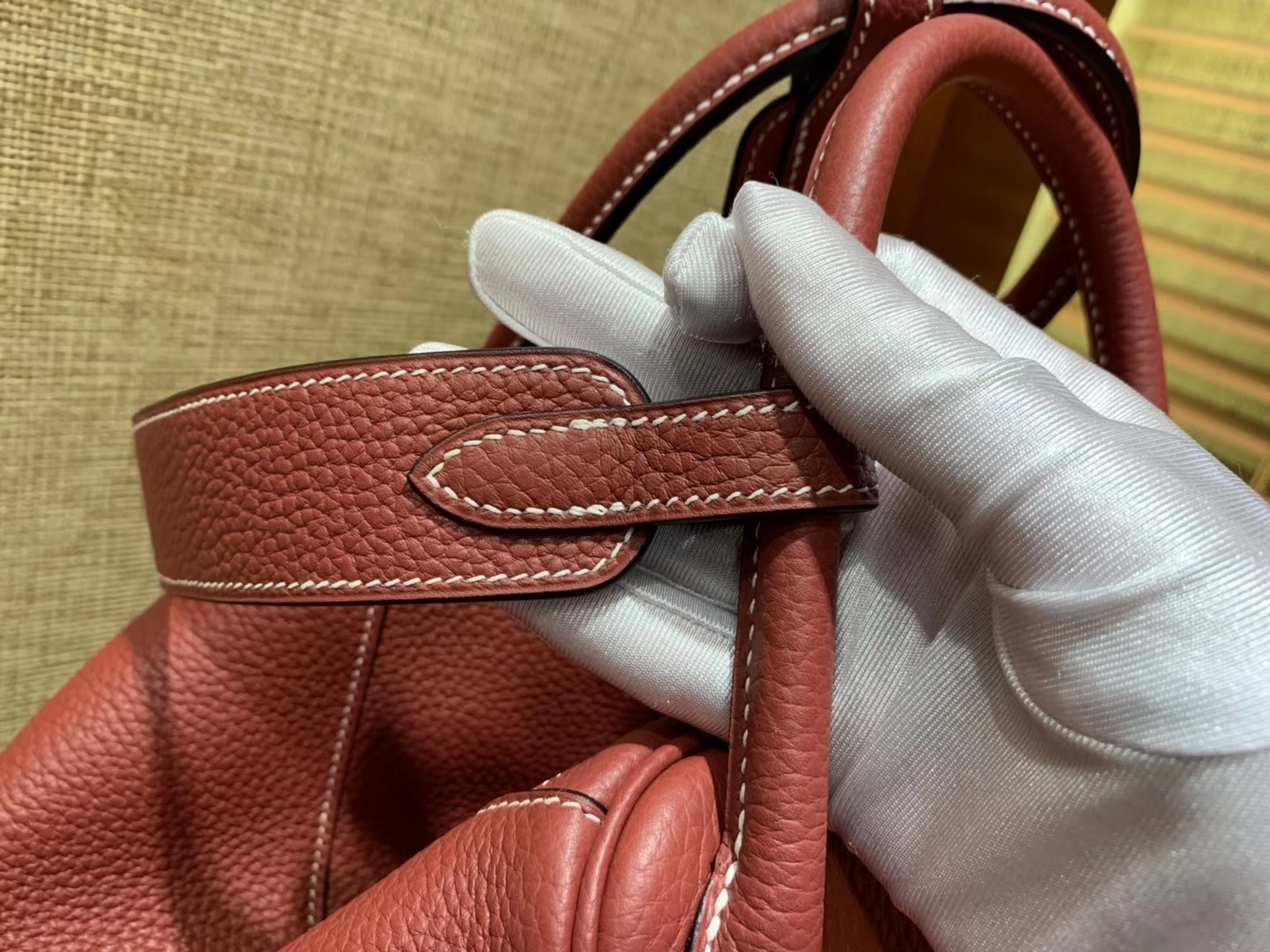 Hermès（爱马仕）Lindy琳迪包 酒红色 德国进口togo牛皮 全手工缝制 银扣 30cm