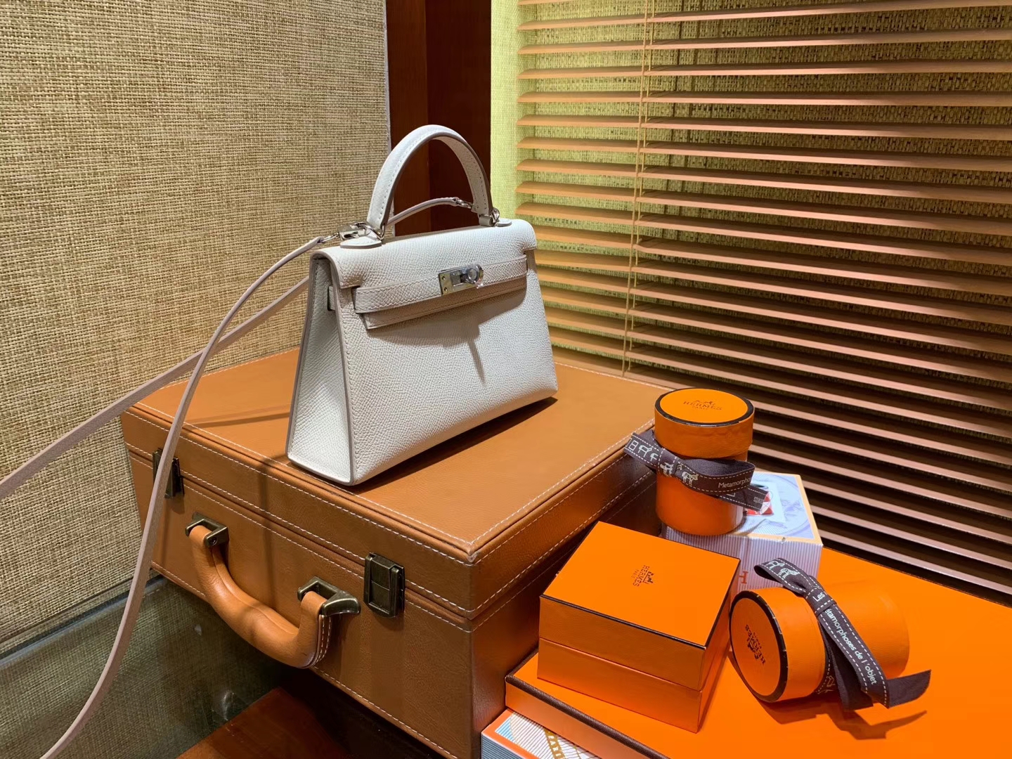Hermès（爱马仕）Mini Kelly迷你凯莉 纯白色 德国掌纹牛皮 全手工缝制 臻品级别 银扣 19cm