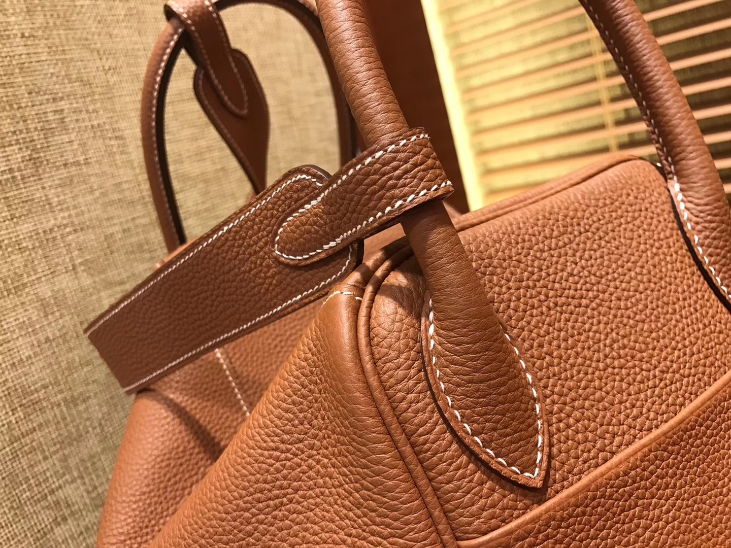 Hermès（爱马仕）Lindy琳迪包 金棕色 德国进口togo牛皮 全手工缝制 银扣 30cm