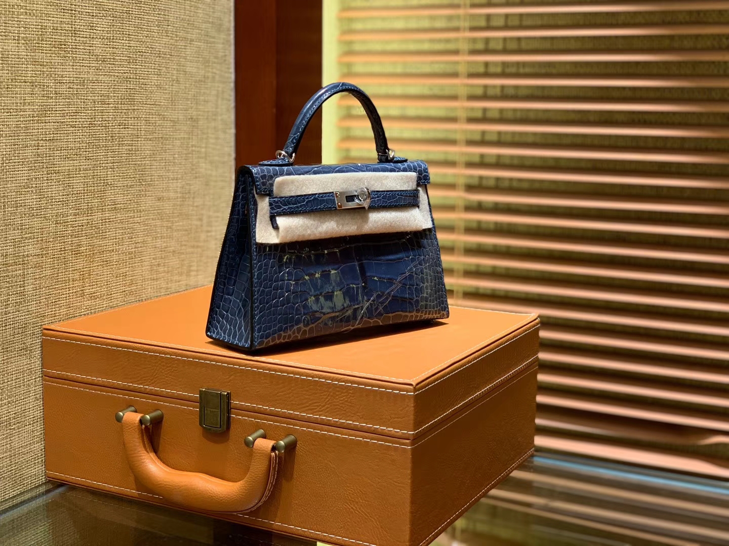 Hermès（爱马仕）Mini Kelly 迷你凯莉 藏蓝色 一级美洲鳄鱼皮 全手工缝制 臻品级别 银扣 19cm 2代