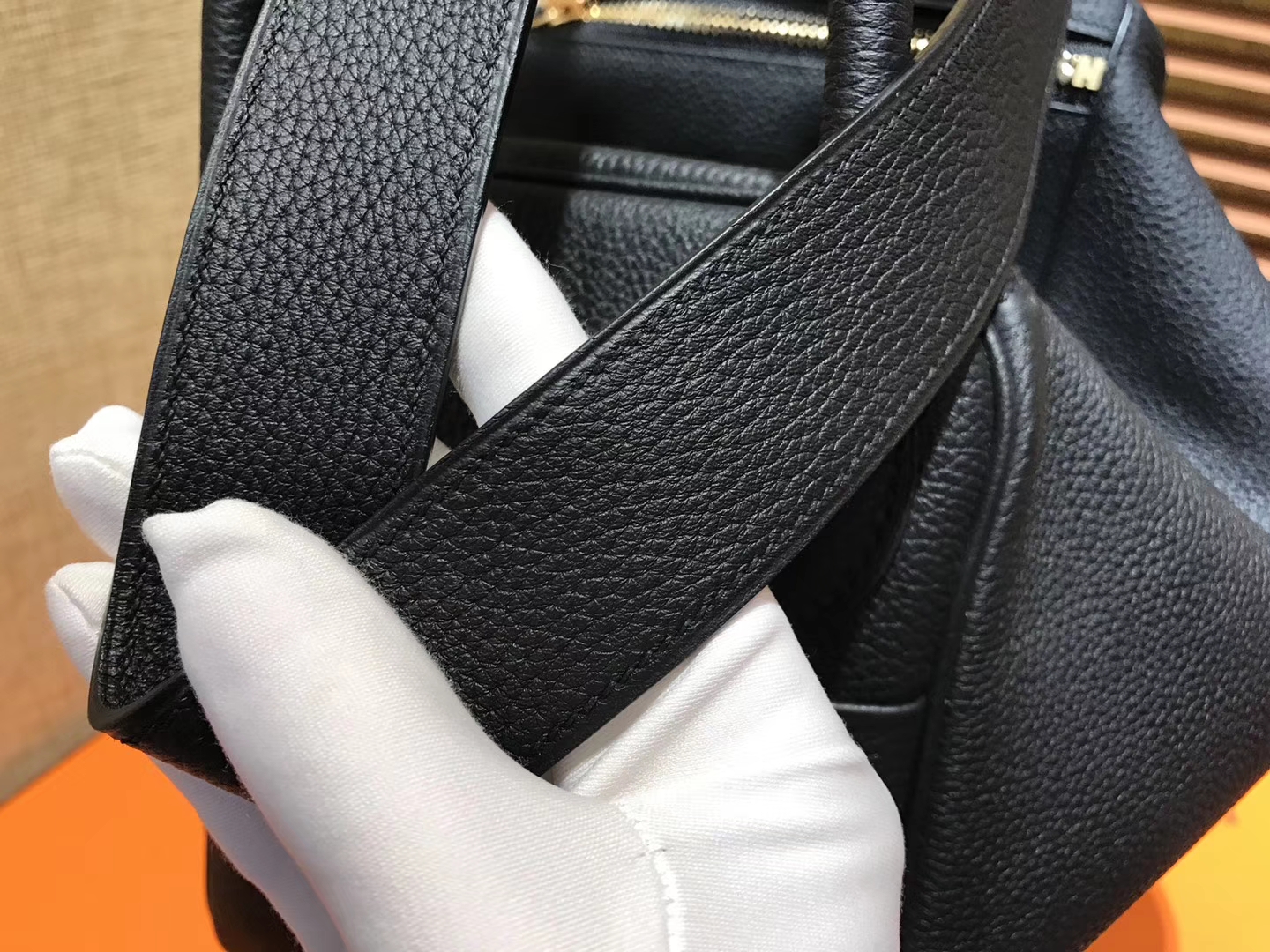 Hermès（爱马仕）Lindy琳迪包 经典黑 德国进口togo牛皮 全手工缝制 金扣 30cm