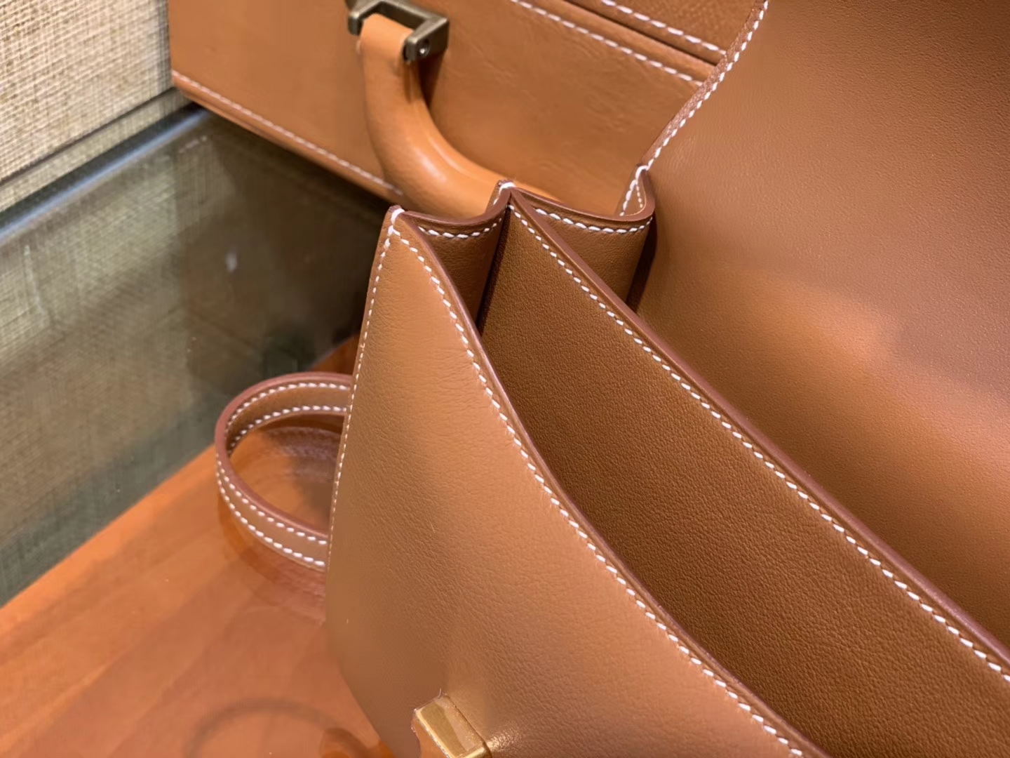Hermès（爱马仕）Constance 18cm 金棕色 Swift 牛皮 德国进口原料 鳄鱼工序 臻品级别