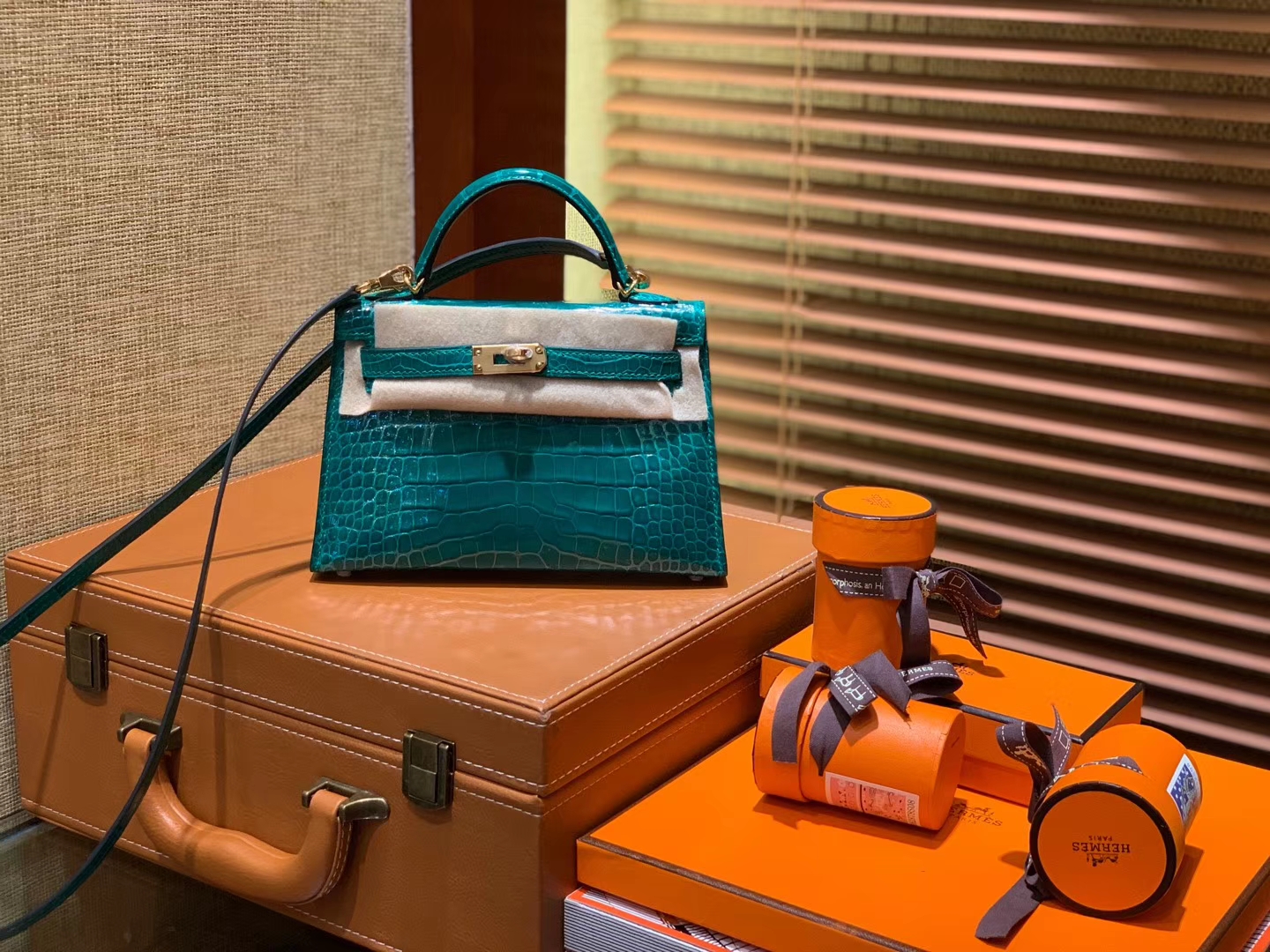 Hermès（爱马仕）Mini Kelly 祖母绿 一级美洲鳄鱼皮 全手工缝制 臻品级别 金扣 19cm 2代