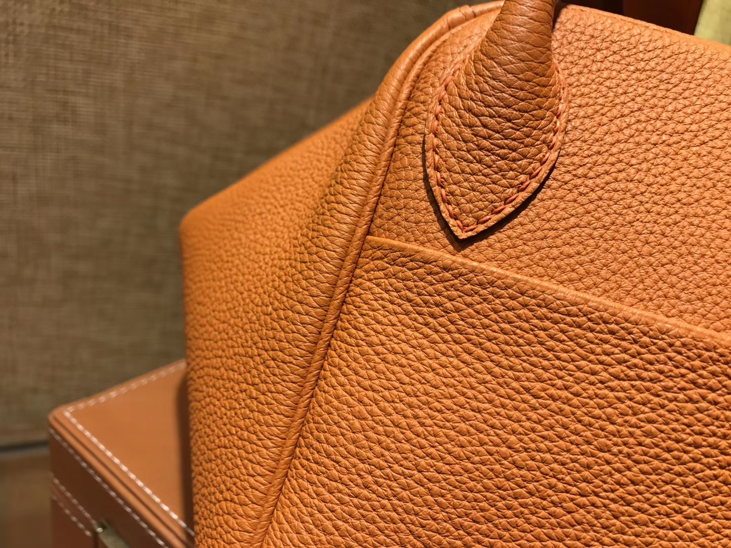 Hermès（爱马仕）Lindy琳迪包 经典橙 德国进口togo牛皮 全手工缝制 银扣 30cm
