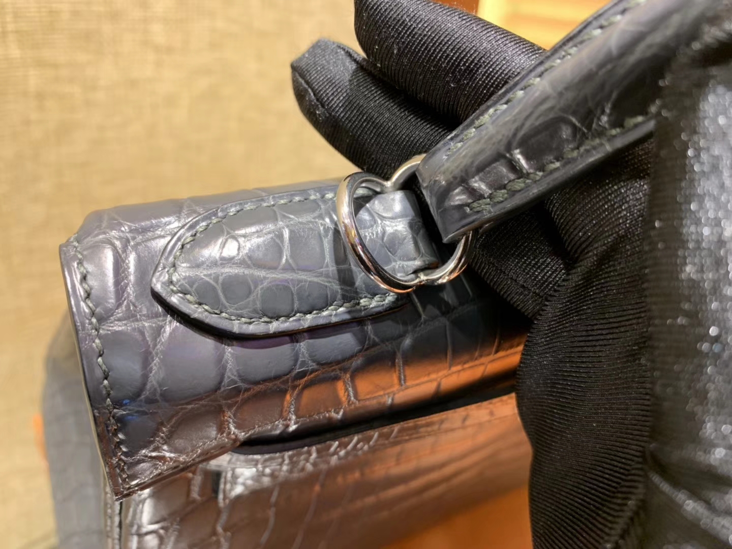 Hermès（爱马仕）Kelly 28cm 锡器灰 尼罗鳄鱼皮 顶级蜡线全手工
