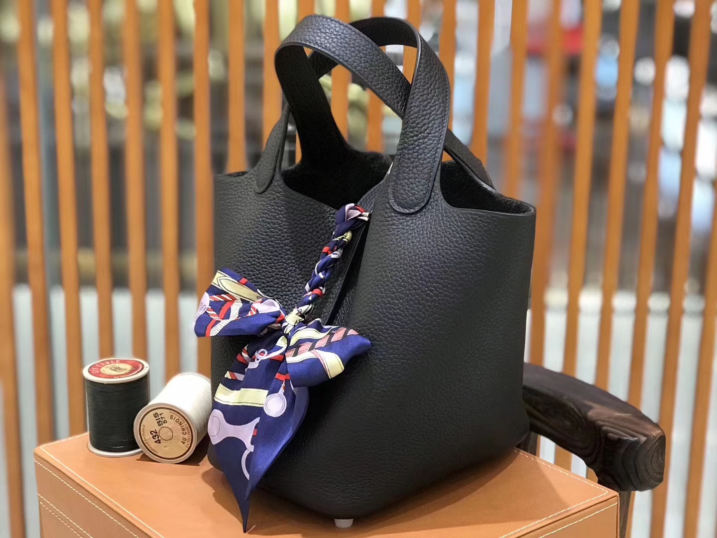 Hermès（爱马仕）新增现货 Picotin 菜篮子 经典黑 全手工蜡线缝制 银扣 18cm