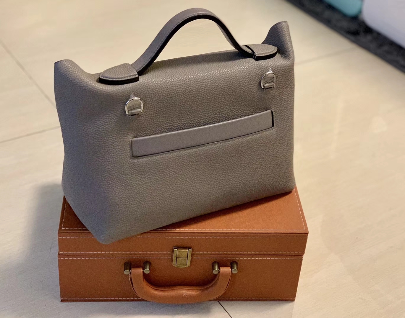 Hermès（爱马仕）Kelly-2424 斑鸠灰 原厂御用顶级小牛皮拼Swift皮 togo 银扣 29cm