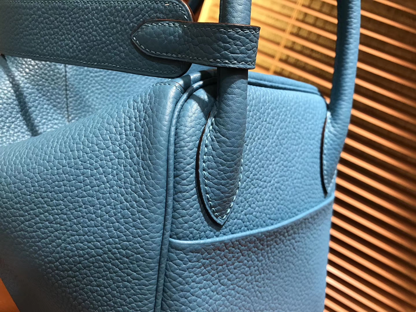 Hermès（爱马仕）Lindy琳迪包 湖水蓝 德国进口togo牛皮 全手工缝制 银扣 30cm